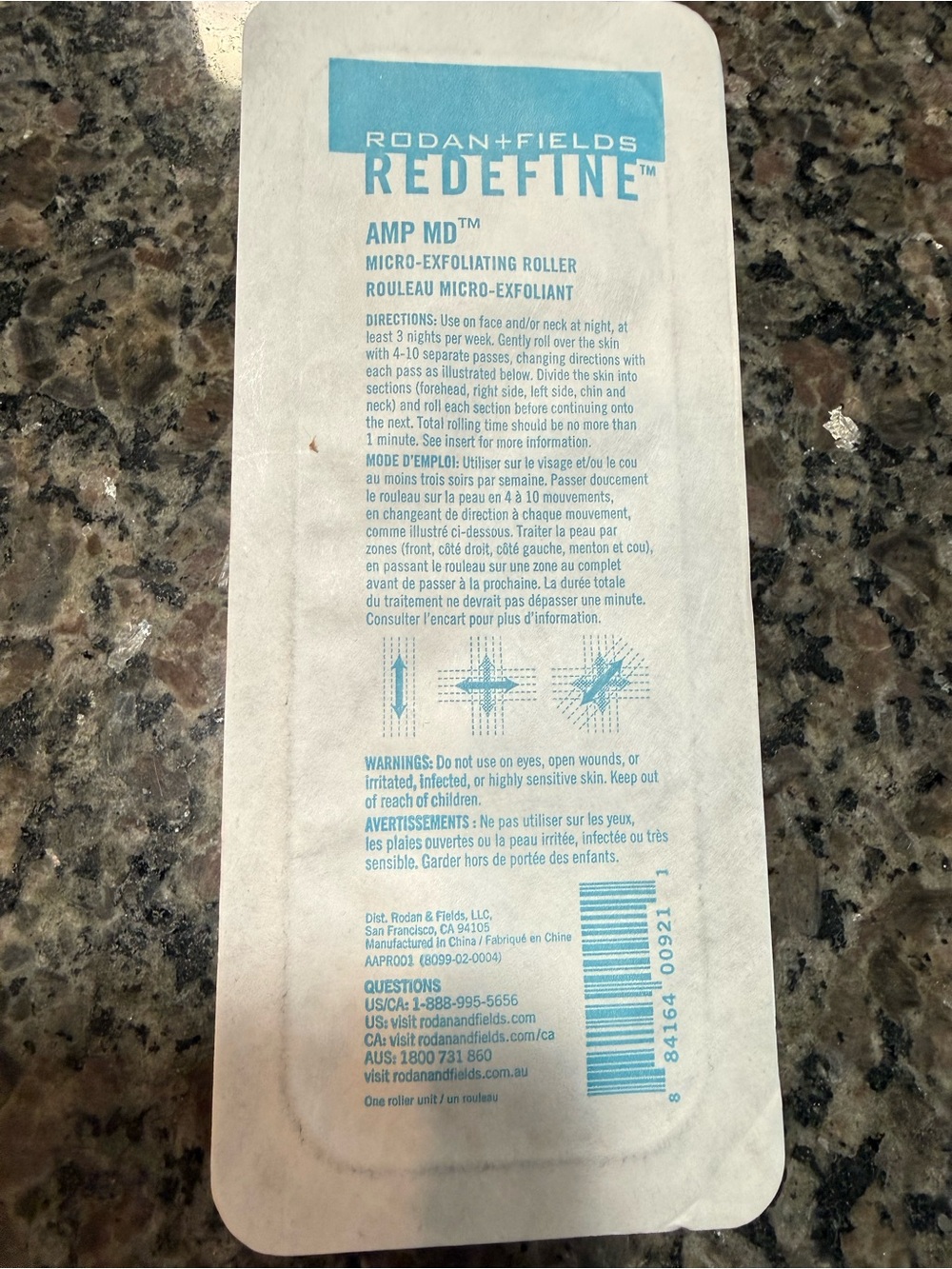 Rodan + Fields Redefine blue and white AMP MD Micro-Exfoliating Roller Packaging - Picture 2 of 3